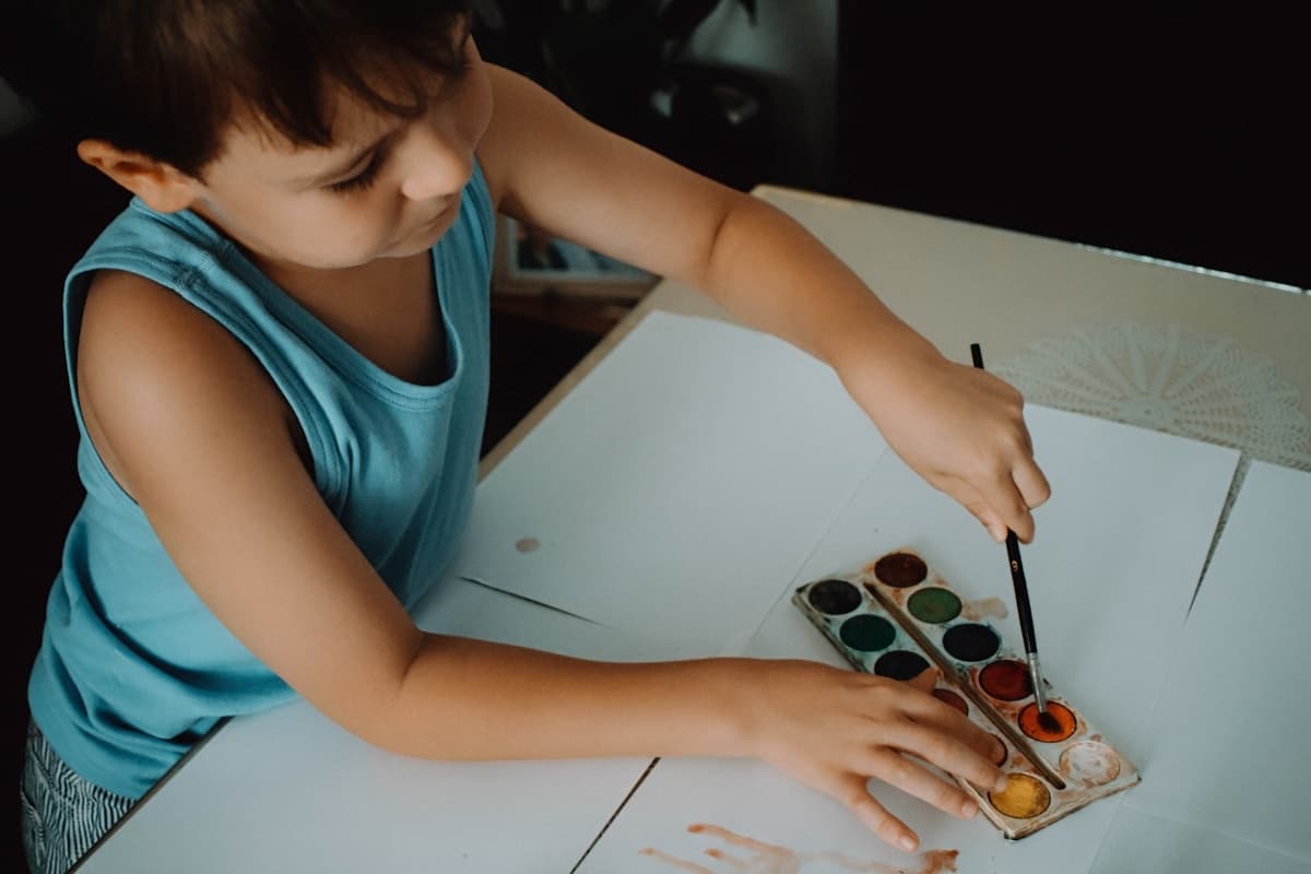 الرسم والفنون البصرية للأطفال