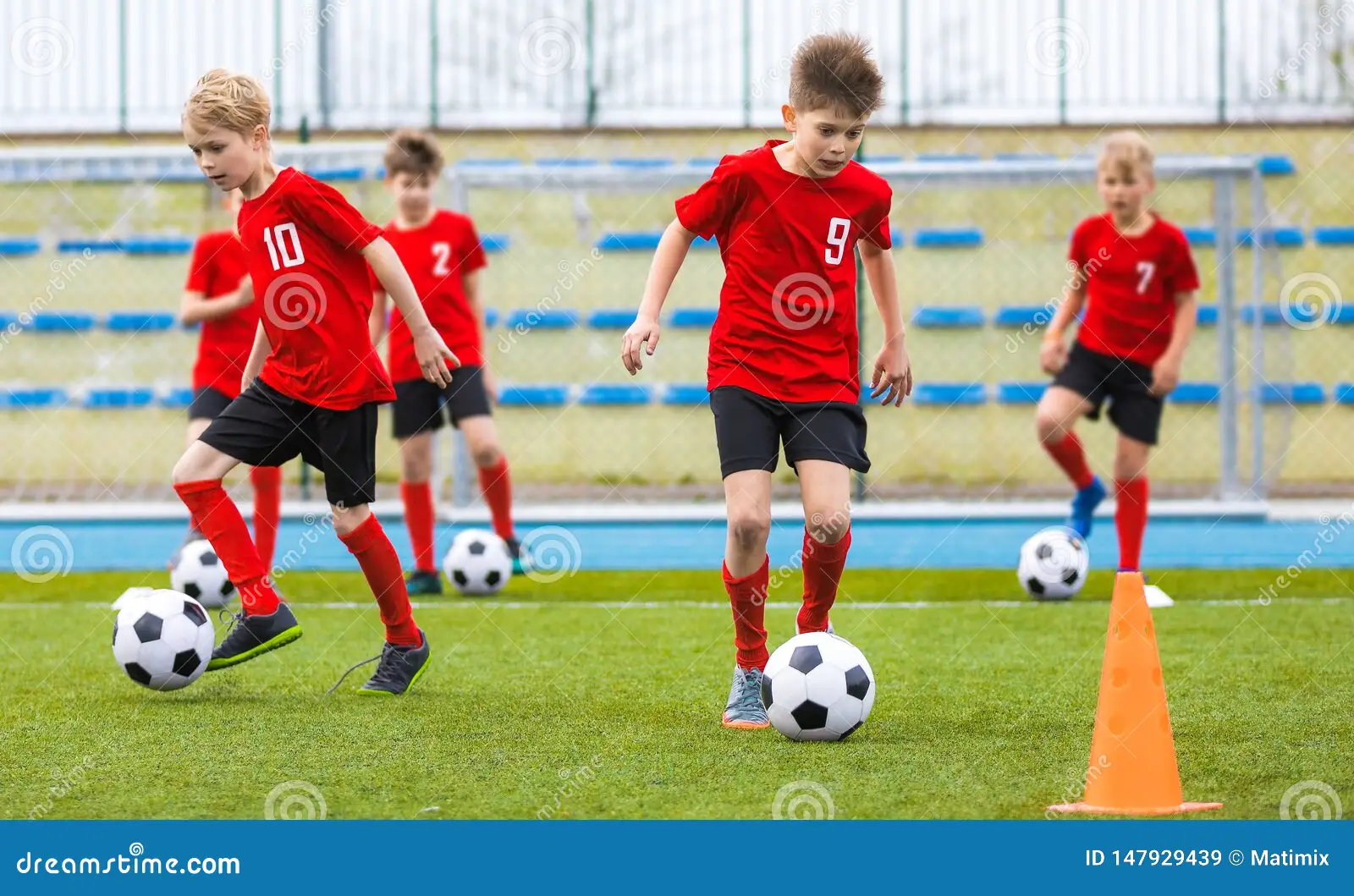دورة كرة القدم للأطفال